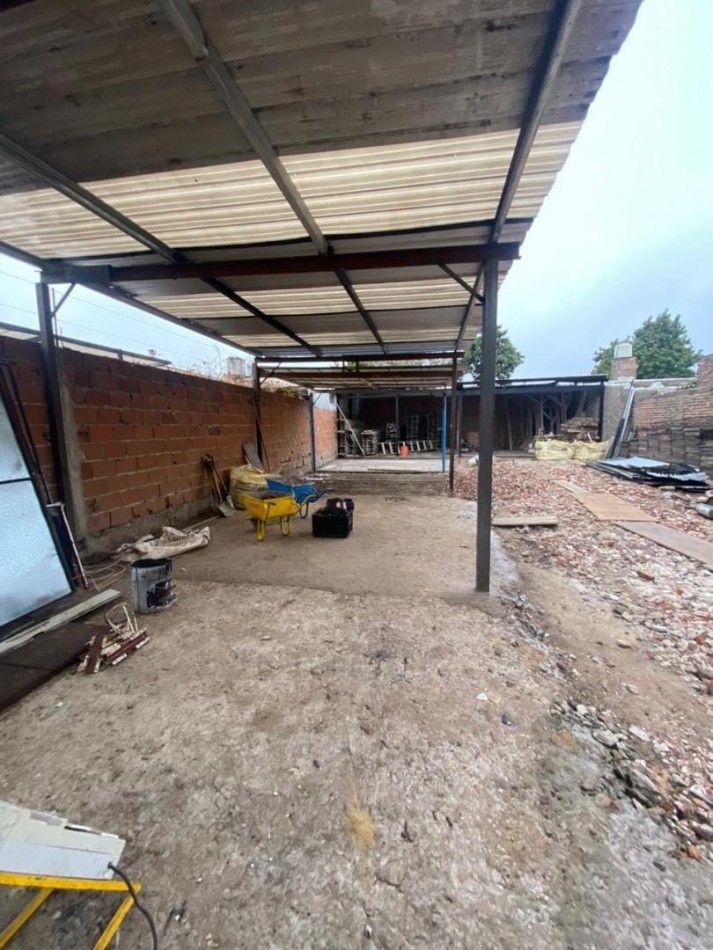 Local comercial o deposito sobre Av de la Calle Real