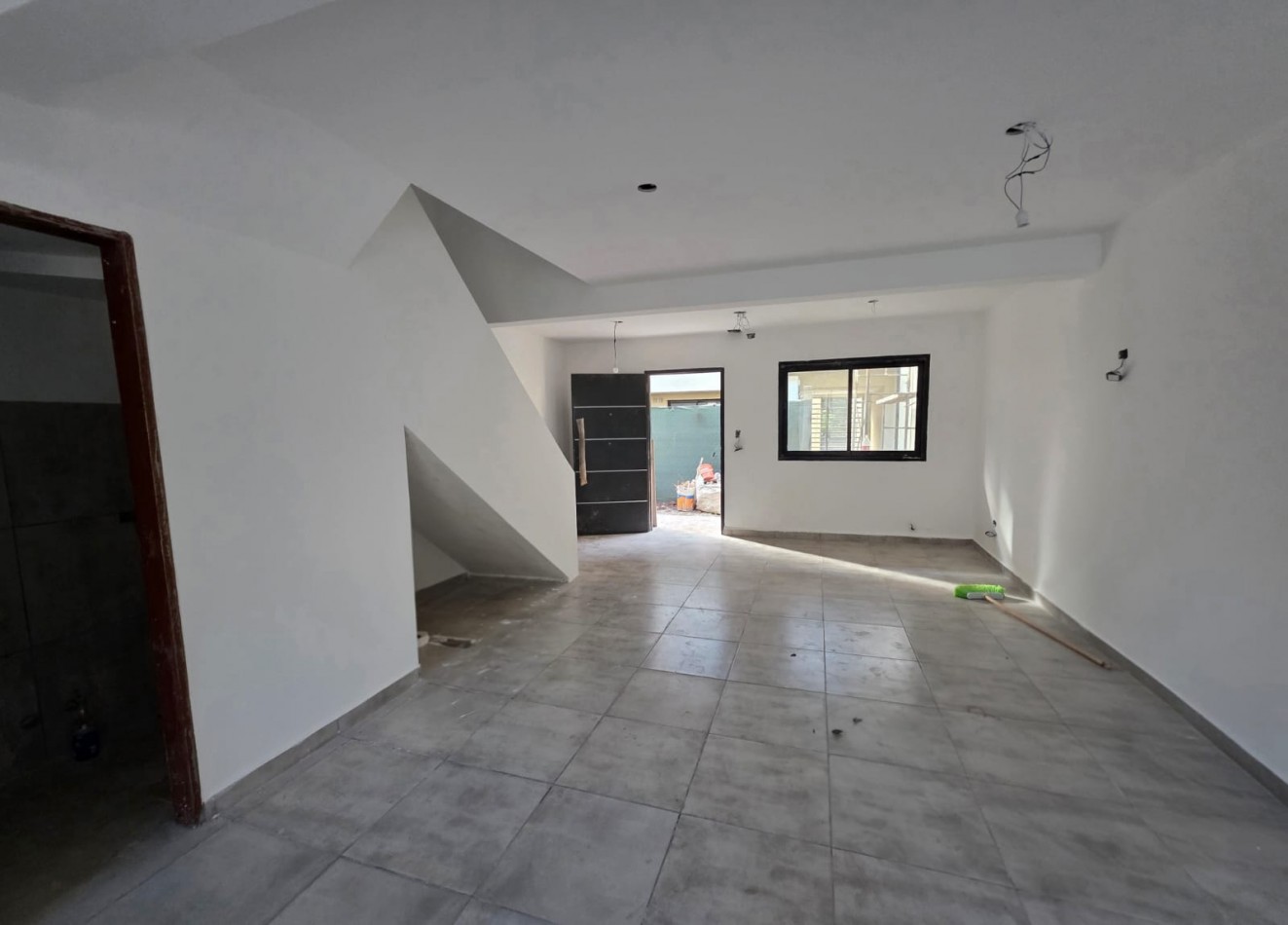 Duplex 2 dormitorios en Ituzaingo con cochera