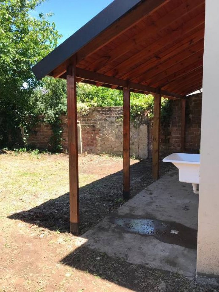 Departamento 3 ambientes Paso del Rey con patio