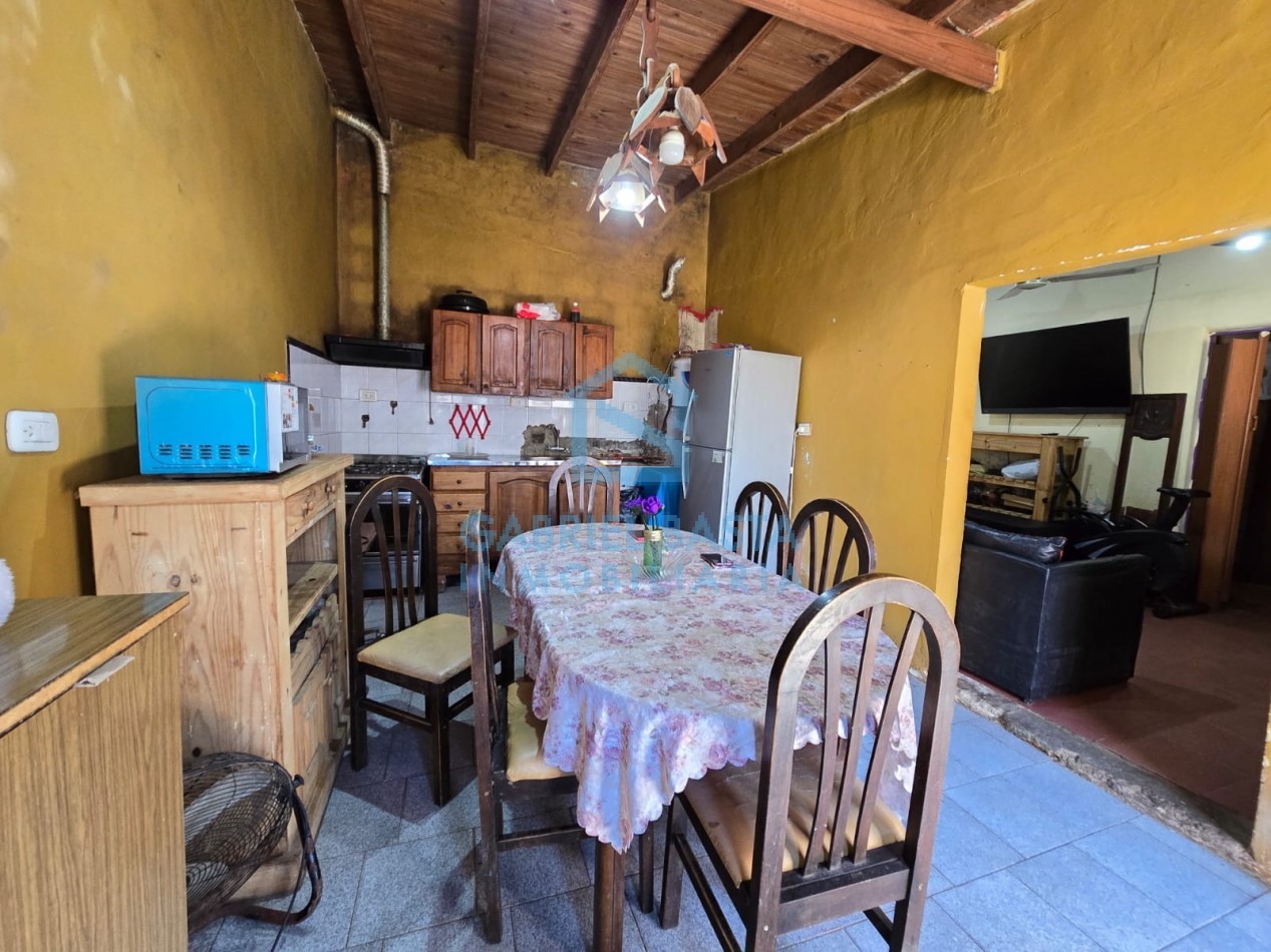 Dos casas en mismo terreno por pasillo
