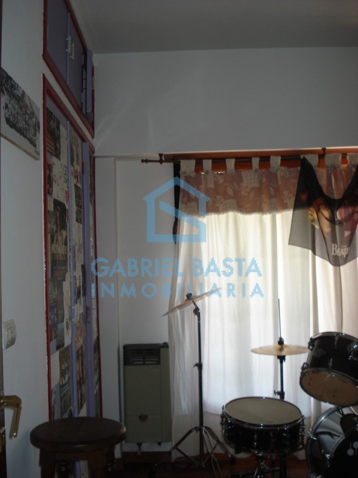 Casa con patio y pileta