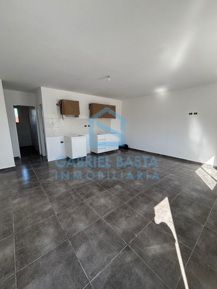 Departamento en Merlo sobre Av Calle Real DTO 2