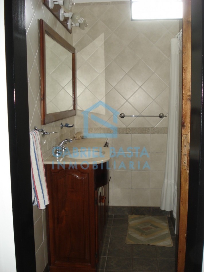 Casa con patio y pileta