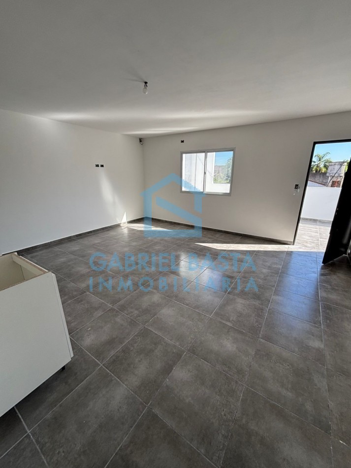 Departamento en Merlo sobre Av Calle Real DTO 2