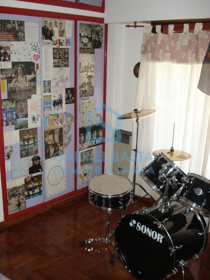 Casa con patio y pileta