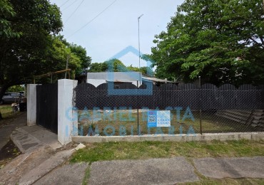 Casa 3 dormitorios a terminar sobre lote propio