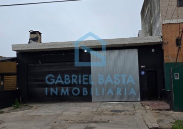 Local comercial o deposito sobre Av de la Calle Real